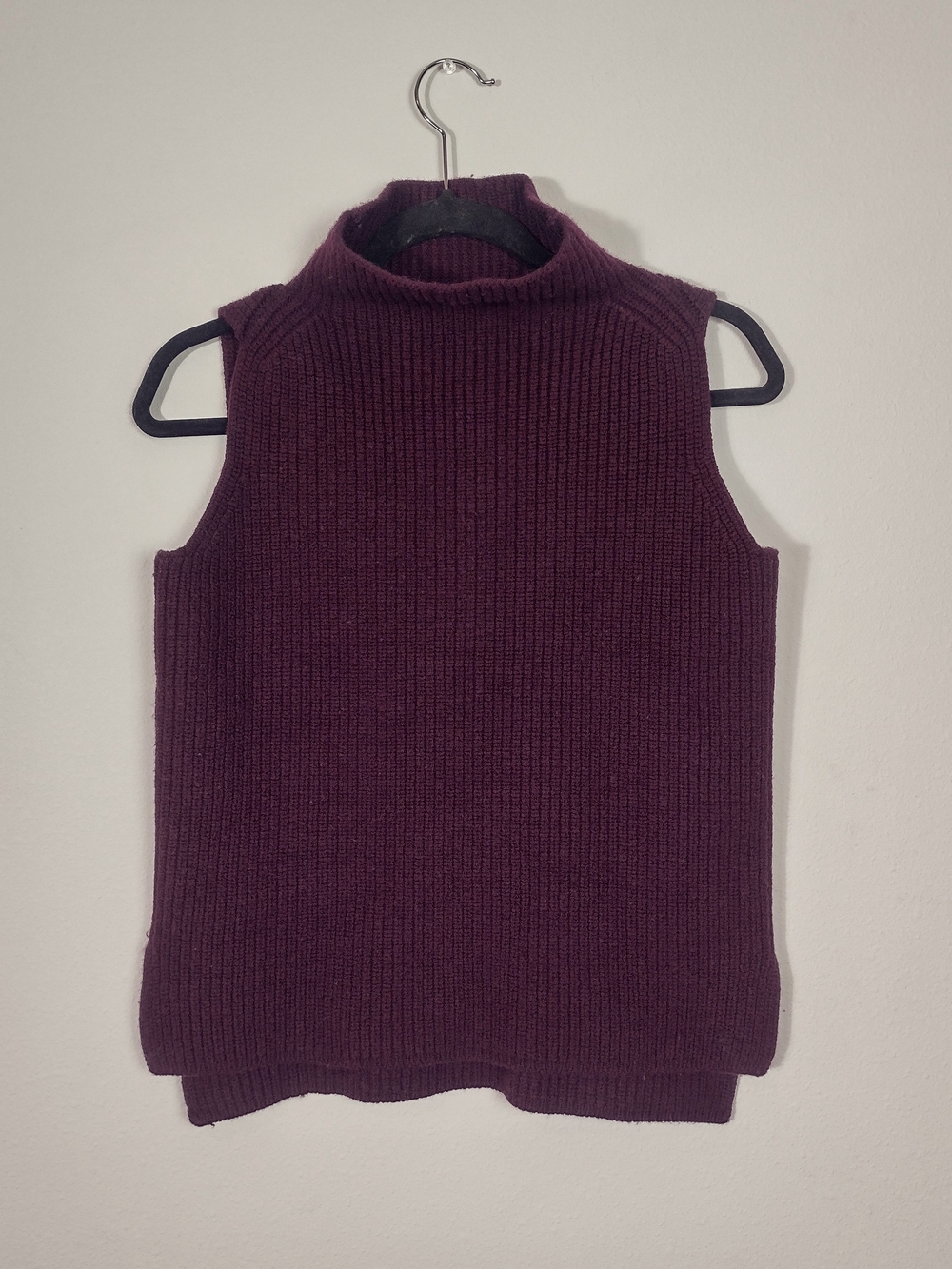 Classiques Entier Maroon 100% Merino Wool Mockneck Sleeveless Sweater Vest Large